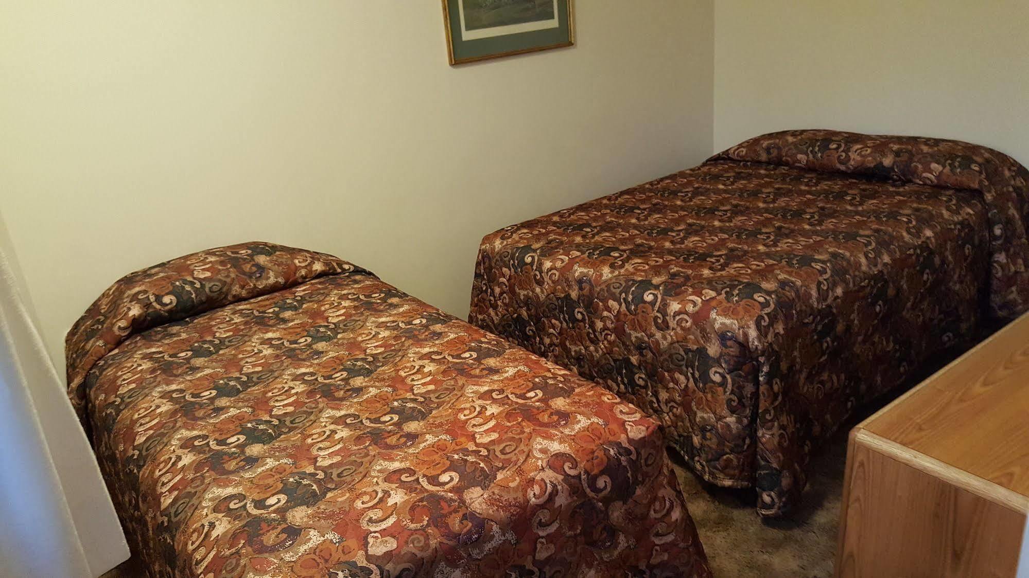 أولد فورغ ‪‪Clark's Beach Motel‬‬  المظهر الخارجي الصورة